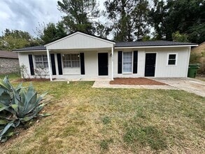 Building Photo - 3660 Stratford Dr