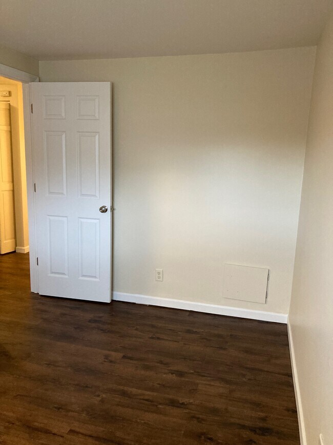 Bedroom 1 - 431 Greentree Ln