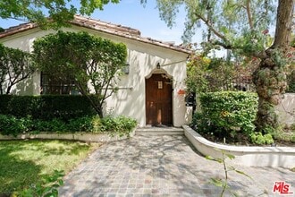 Building Photo - 312 S El Camino Dr