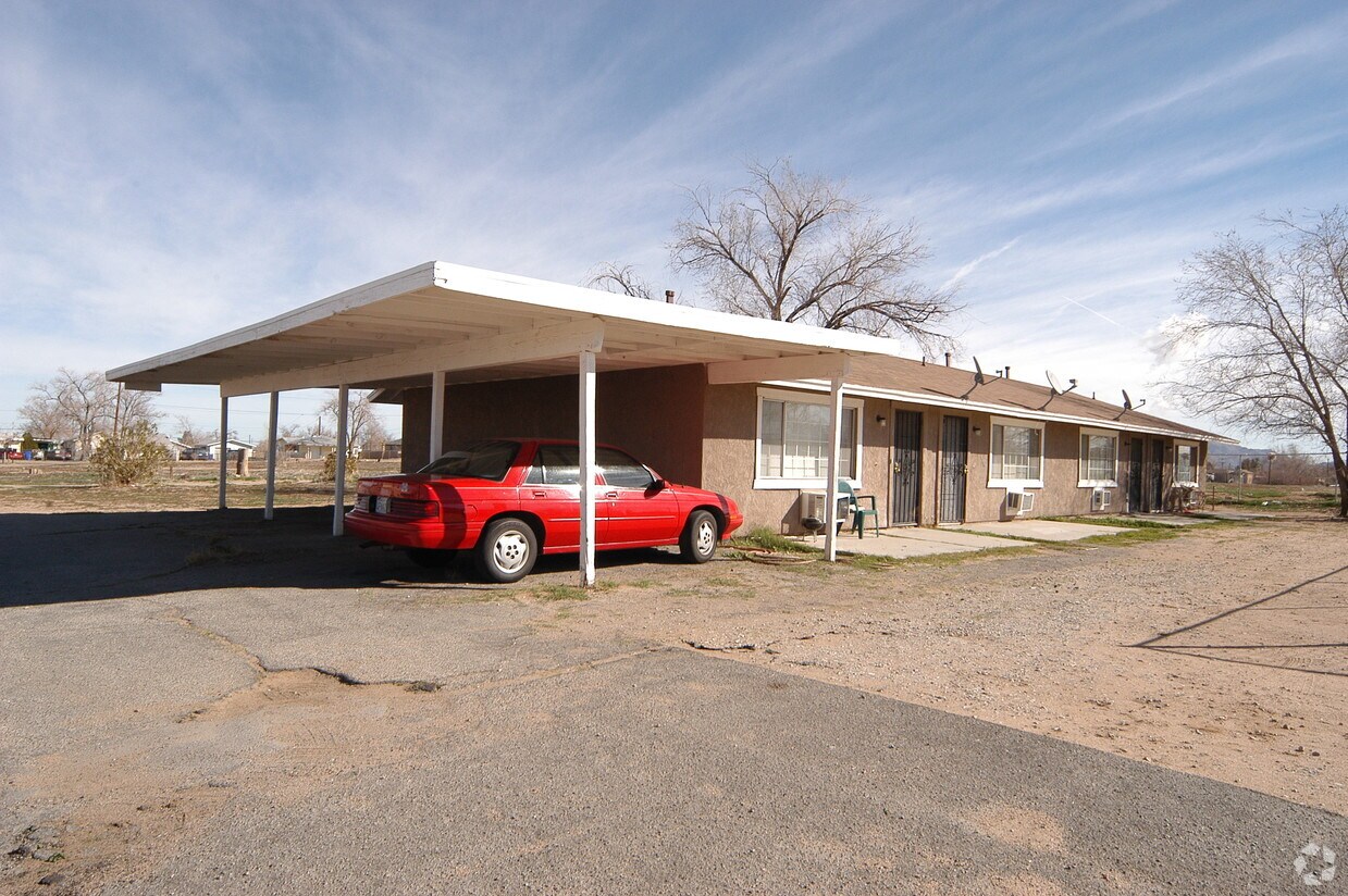 Foto del edificio - 11721 White Ave