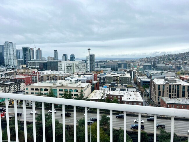 Foto del edificio - Capitol Hill Condo