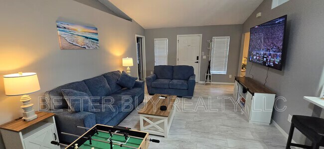Foto del edificio - 138 Pine Grove Dr