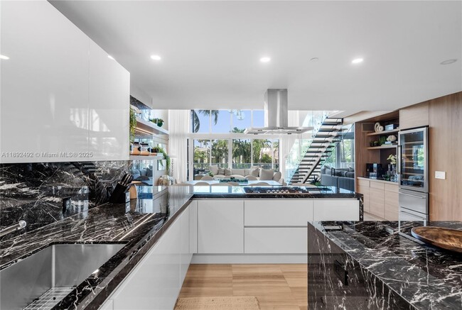 Foto del edificio - 4701 Meridian Ave