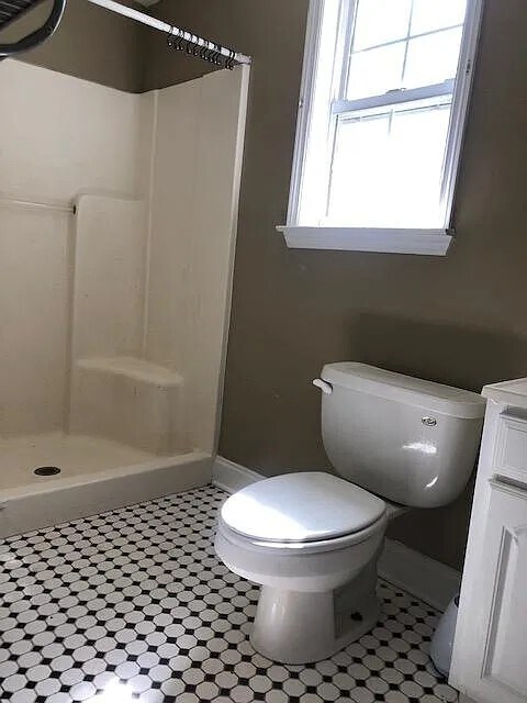 Building Photo - 108 Lawn St