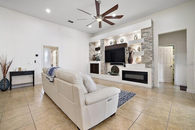 Foto del edificio - 2847 Majestic Isle Dr