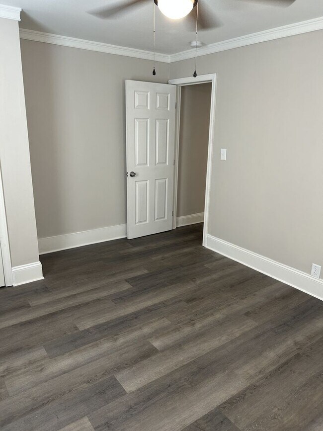 Foto del edificio - 2437 N Patterson Ave