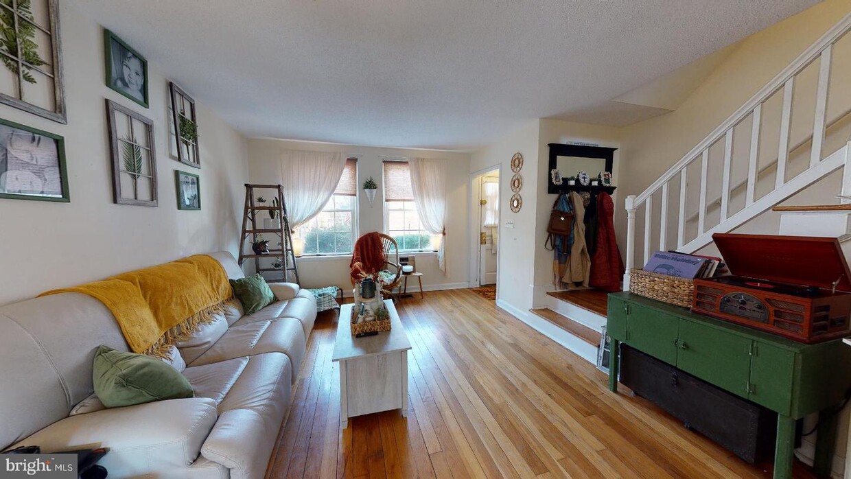 Primary Photo - 3621 S Taylor St