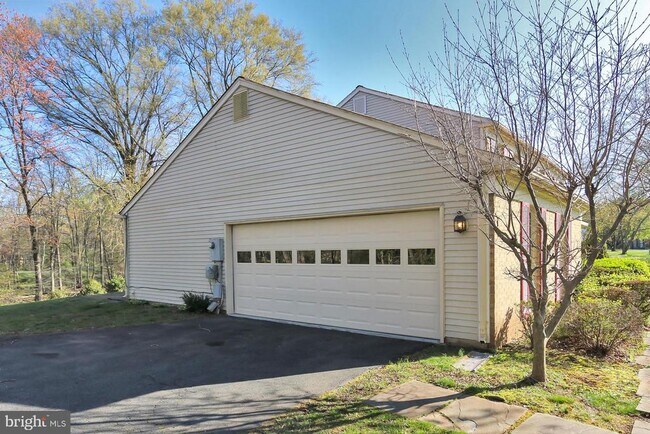 Building Photo - 12716 Franklin Farm Rd