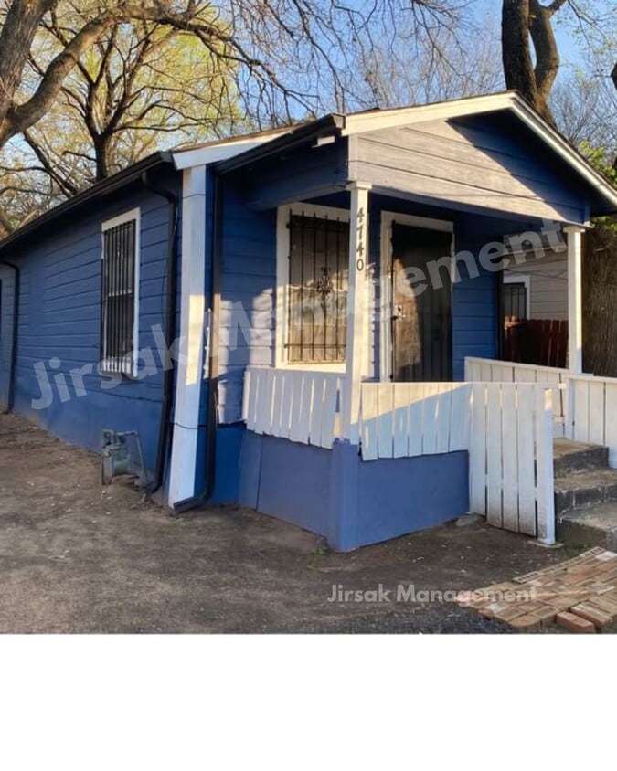 Photo - 4740 Stokes St (Dallas, TX)