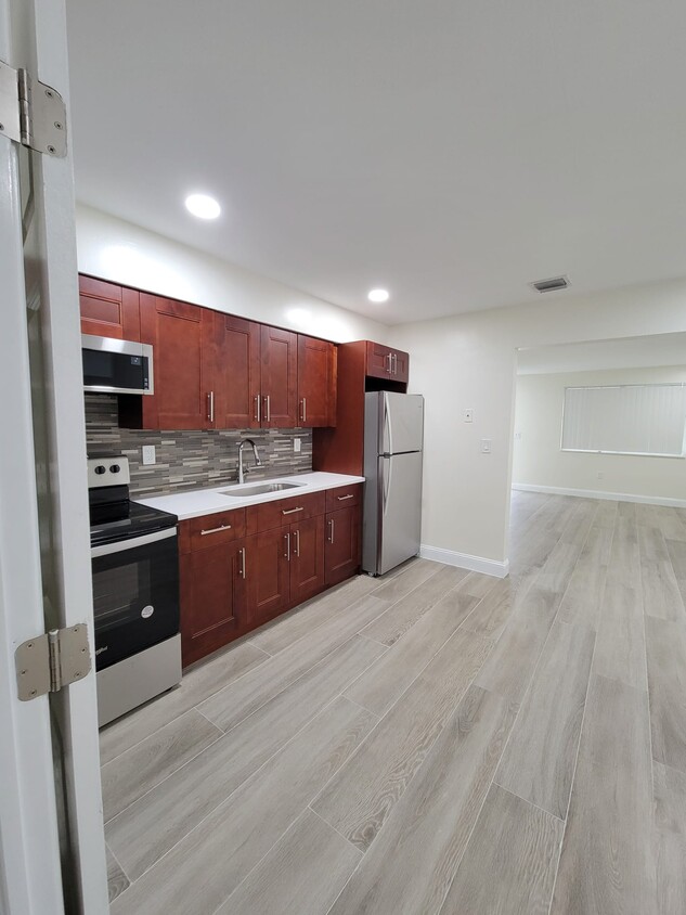 1115 NW 111th St, Miami, FL 33168 - Apartments in Miami, FL ...