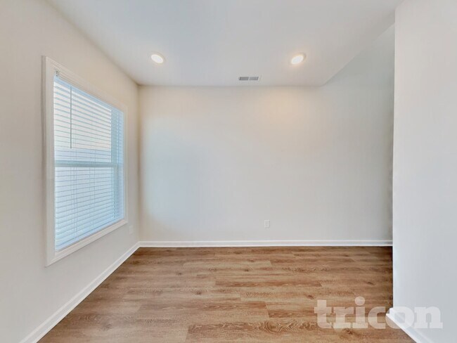 Foto del edificio - 3235 Prospect Church Rd