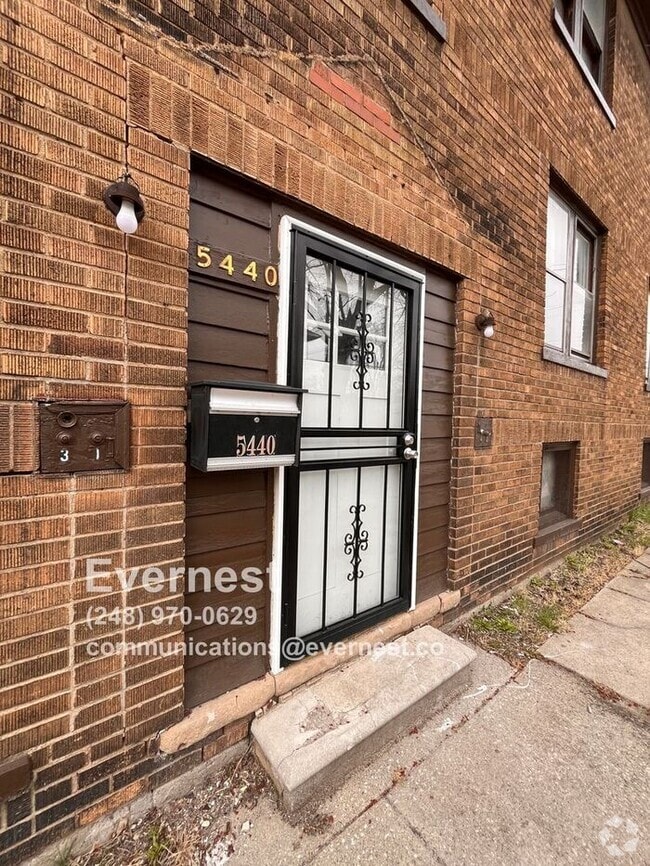 Building Photo - 5440 Milford St