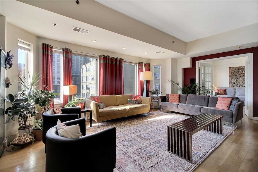 Foto principal - 701 Monroe St