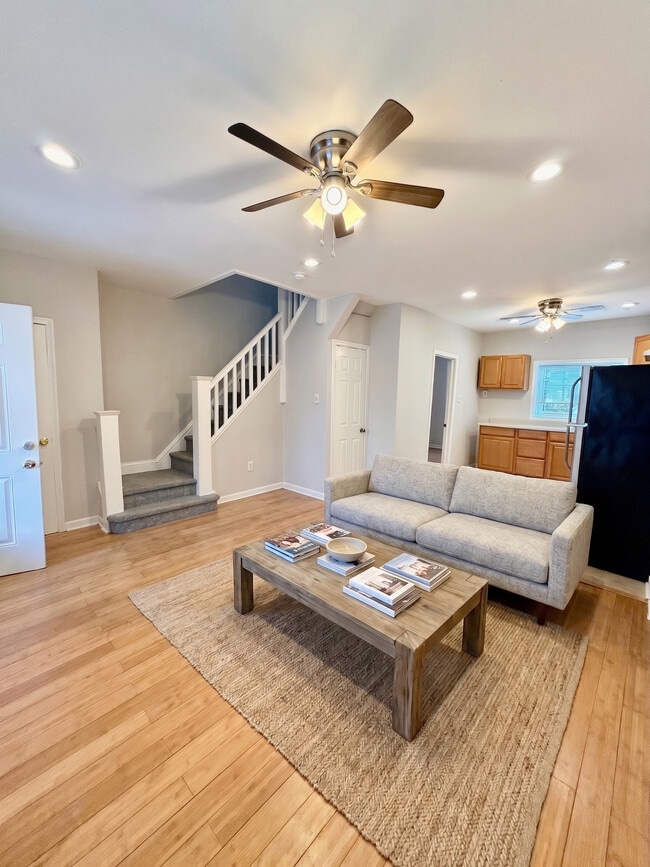 Photo - 6525 Saybrook Ave Townhome