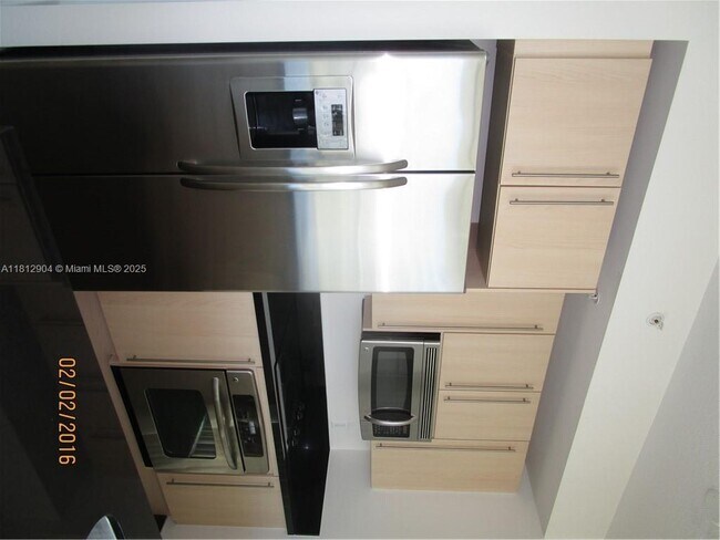 Foto del edificio - 79 SW 12th St