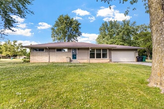 Building Photo - N58W18330 Juniper Ln