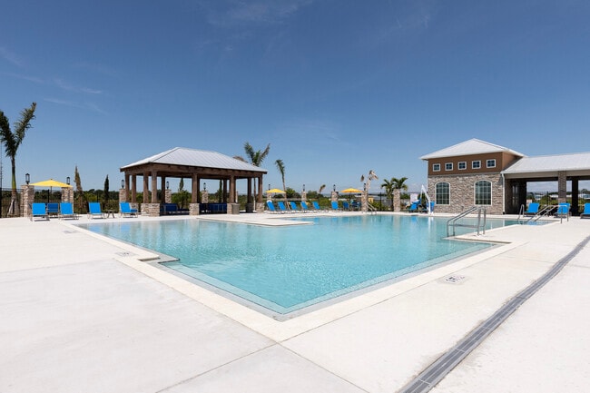 Building Photo - Cocoa Grand Apartments