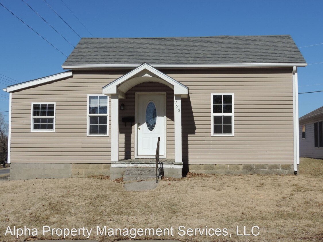 Primary Photo - 3 br, 2 bath House - 223 Ming St