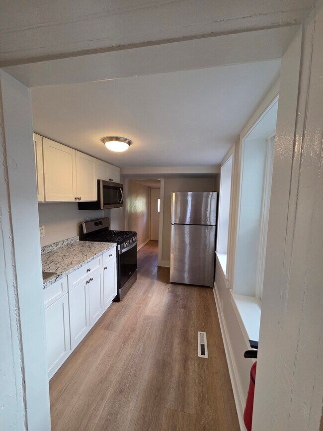 kitchen - 116 Mercer St