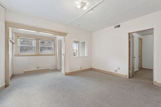 Building Photo - 2311 W Wisconsin Ave