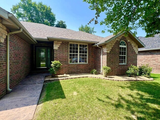 Foto del edificio - Beautiful Home in Nixa! Wont Last!