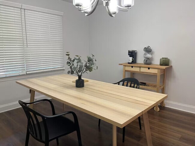 Foto del edificio - 912 Mildred St