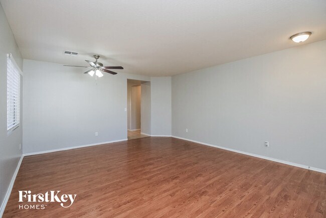 Building Photo - 3975 E Pinto Valley Rd