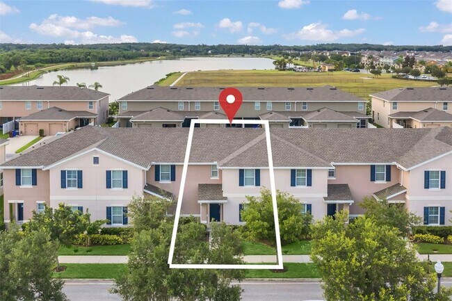 Foto del edificio - 4813 Apple Blossom Ln
