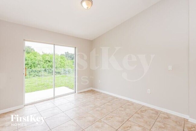 Foto del edificio - 2700 46th St SW