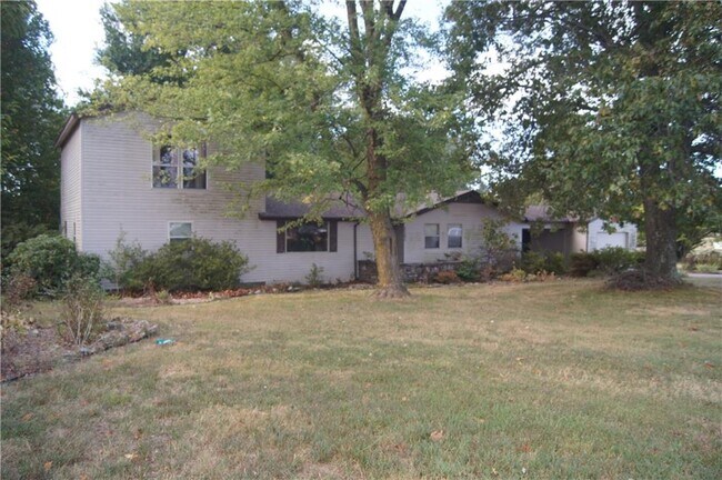 Building Photo - 3103 Chapman Ave