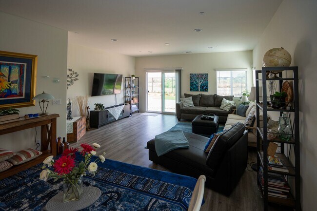 Foto del edificio - Don't miss the opportunity to lease this b...