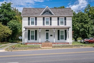 Building Photo - 632 E Market St