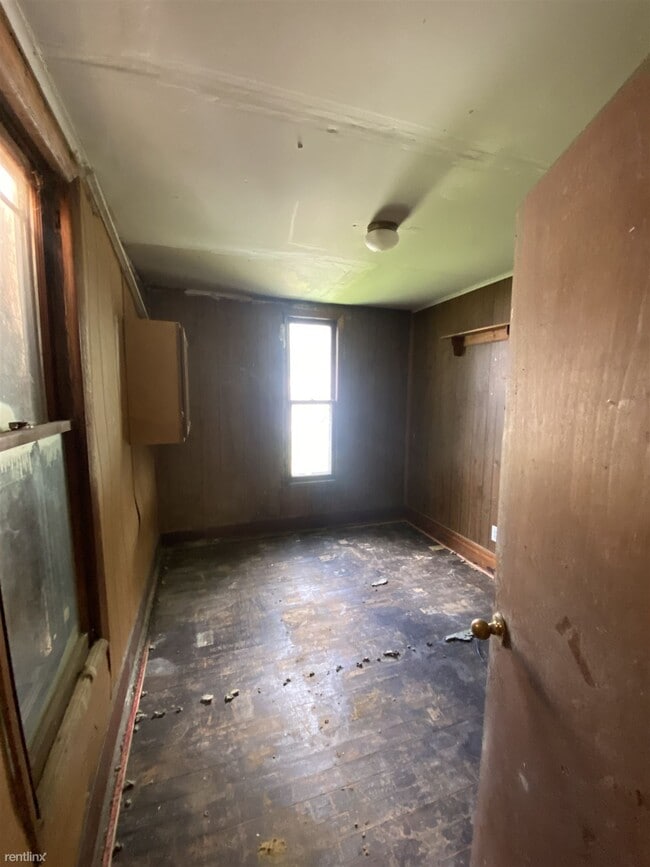 Building Photo - 6 br, 2 bath Duplex - 516 West 15th Street