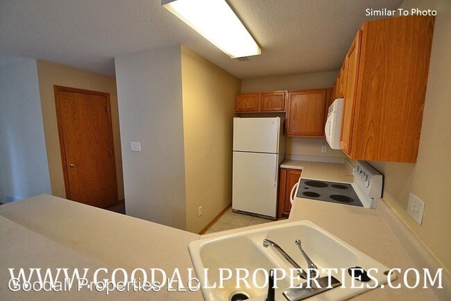 Building Photo - 213 Ashworth Dr