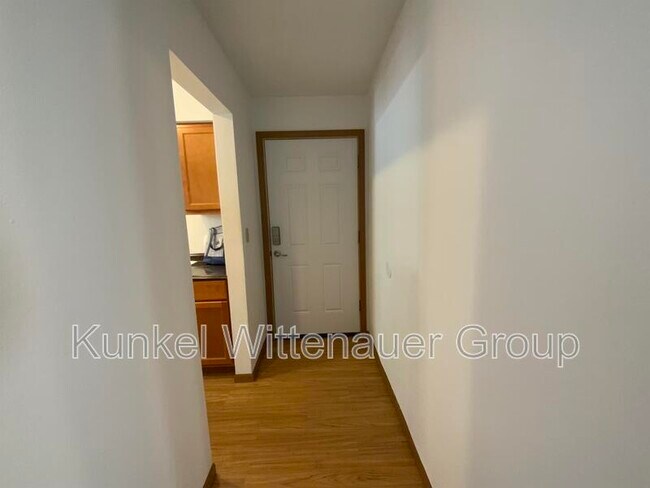 Foto del edificio - 1802 Jamestown Rd