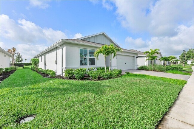 Building Photo - 42392 Cascade Dr