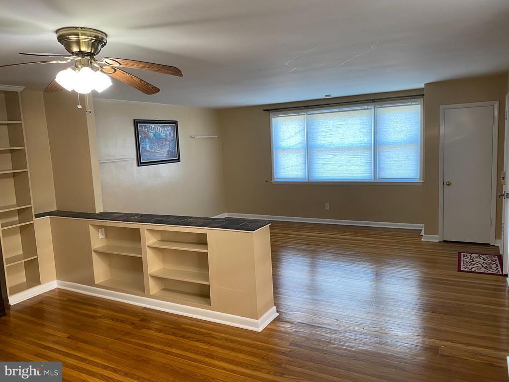 Foto principal - 7115 Valley Ave