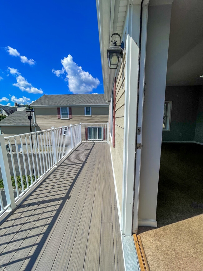 Private Deck with beautiful views! - The Village Green at Annandale