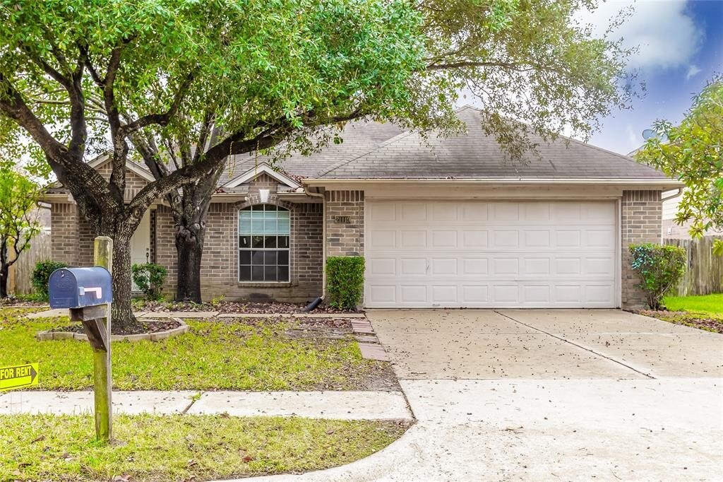 Foto principal - 21119 Royal Villa Dr