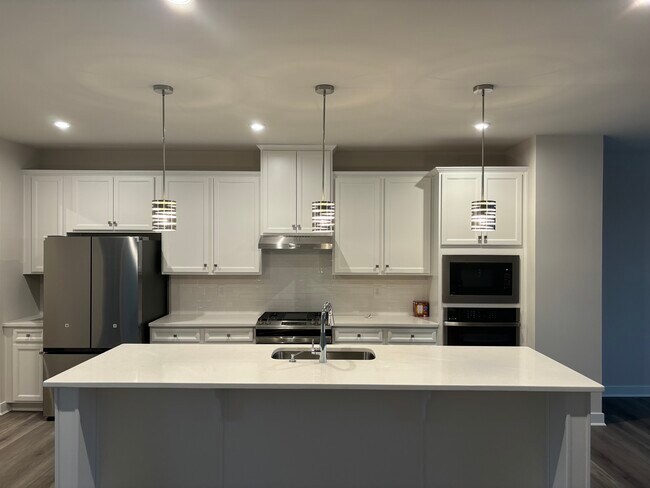 Foto del edificio - 339 E Cochran St