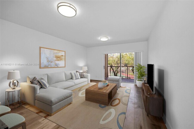 Building Photo - 13707 Kendale Lakes Cir