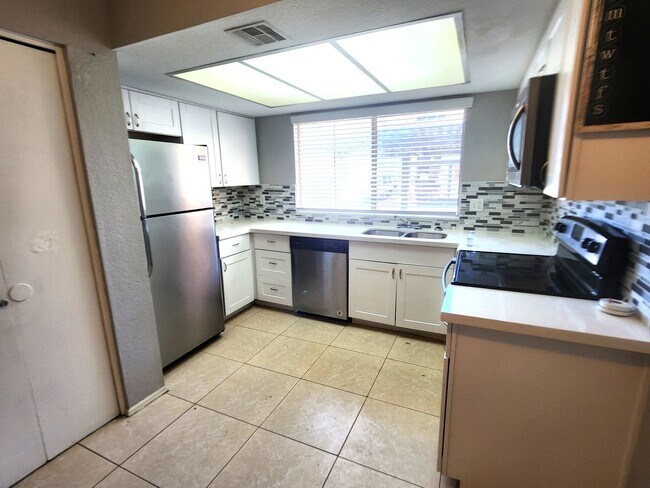 Photo - 2 bed 2 bath condo