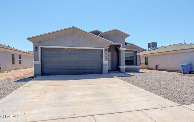Building Photo - 404 Villa Ysleta