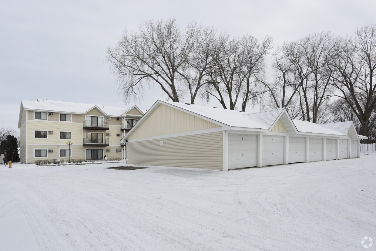 Wedgewood Place Apartments Coon Rapids, MN