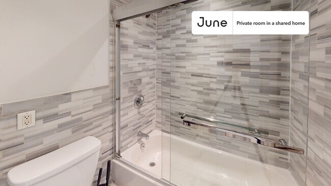 Foto del edificio - Room in Shared 5 bed/2 bath home in Upper West Side