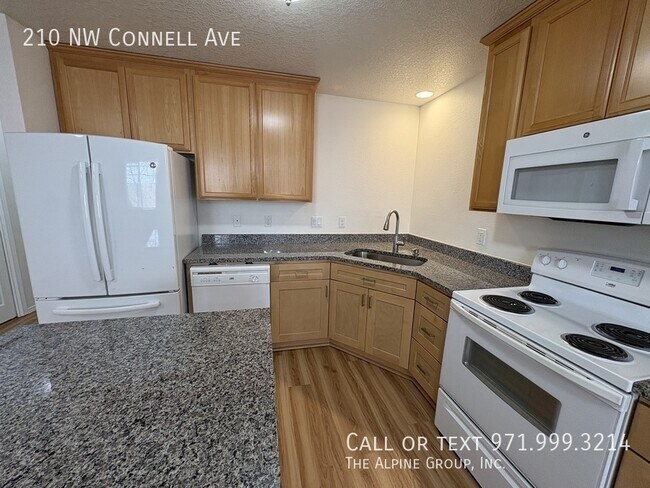 Foto del edificio - 210 NW Connell Ave