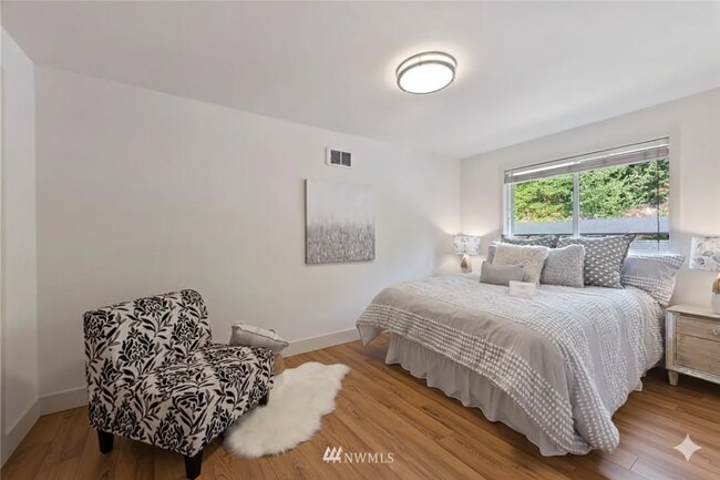 Foto del edificio - 11058 NE 33rd Pl