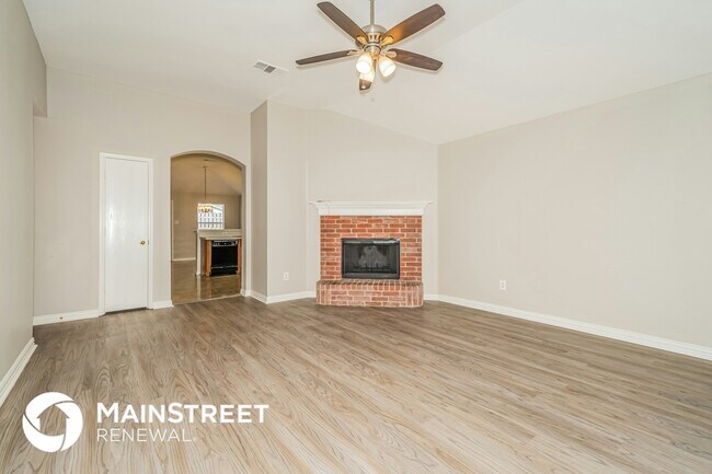 Foto del edificio - 8001 Marielle Cir