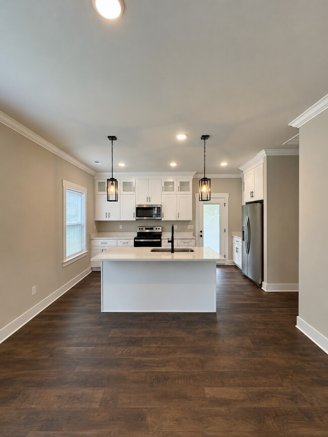 Building Photo - Beautiful New Build 3 Bed, 2.5 Bath, 2 Car Garage - Community Pool & Walking Trail!