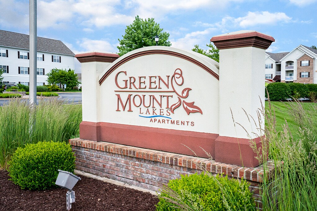 Green Mount Lakes 1200 Greenfield Pl O'Fallon, IL Apartments for